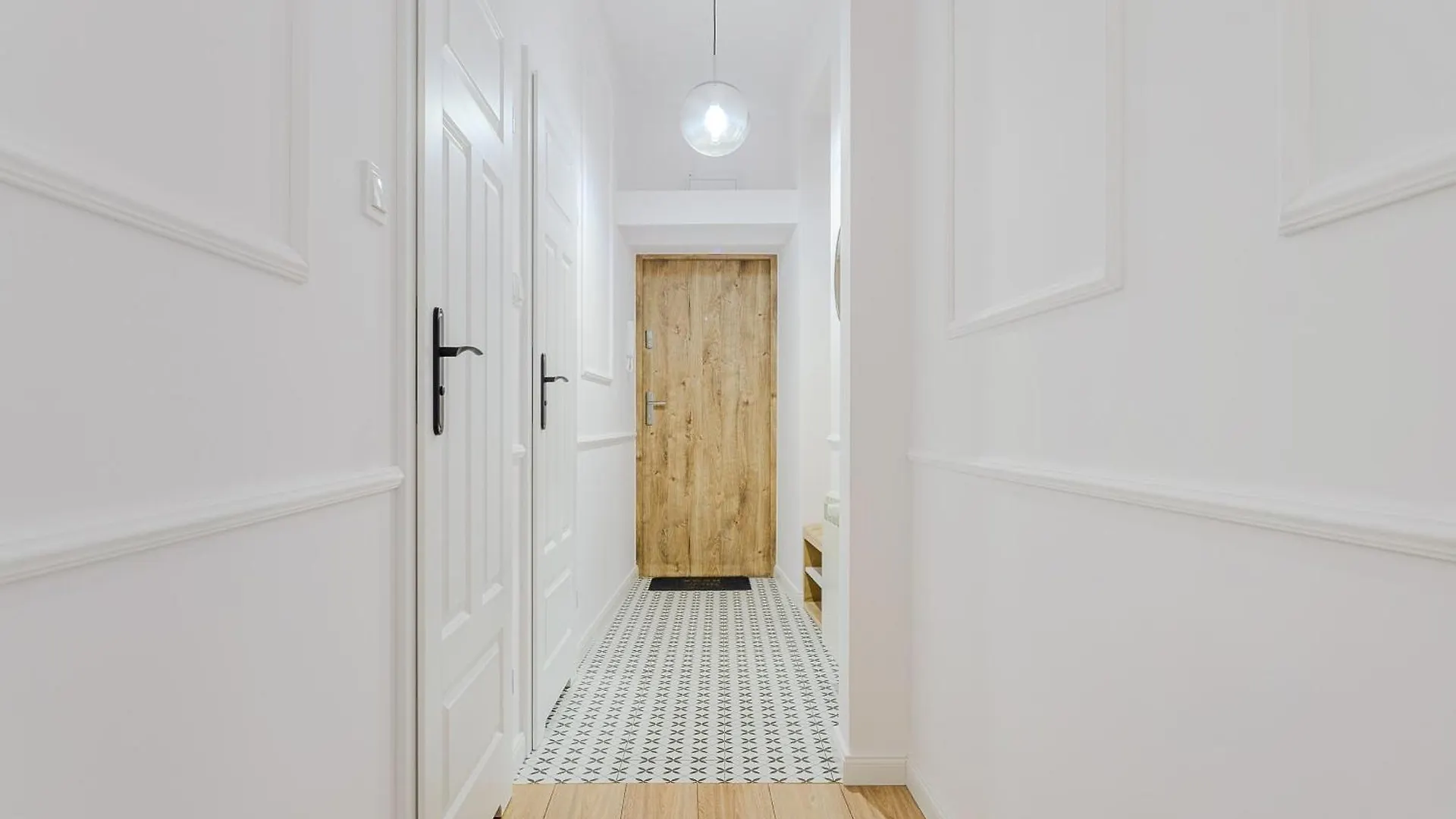 Cozy City Center Apartment In Warszawa Polonia